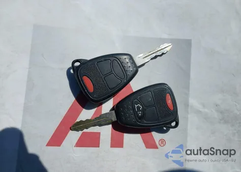 2010 Jeep Liberty Sport z USA, uszkodzony, nr VIN 1J4PN2GK3AW135856